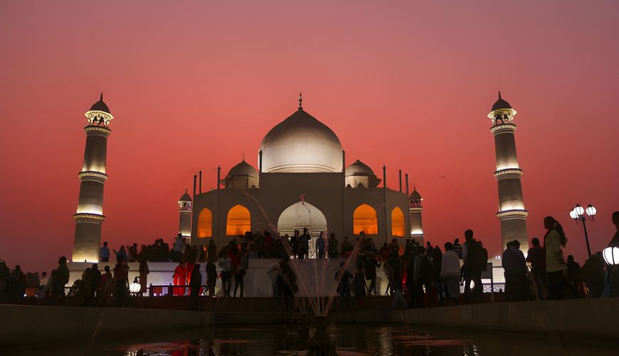 Celebrate at the Taj Mahal