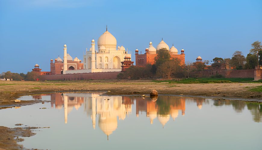 Visiting the Taj Mahal