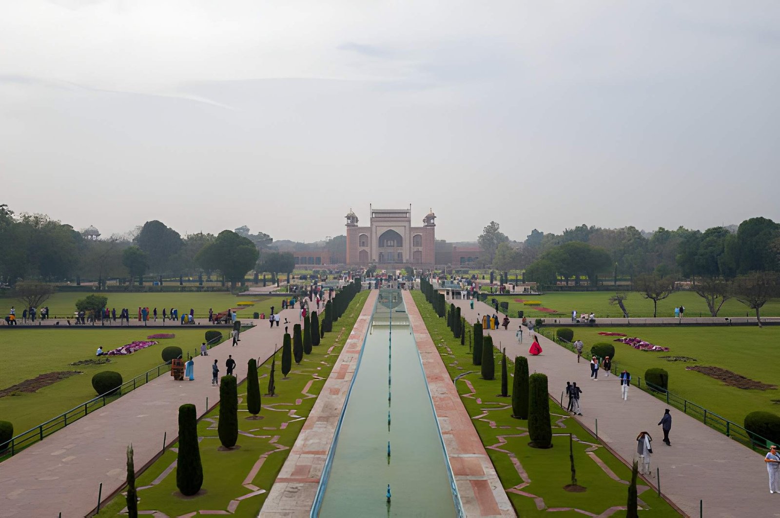 Explore the Taj Mahal