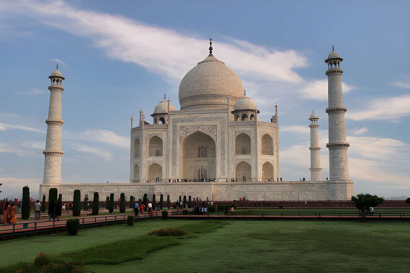 Explore the Taj Mahal