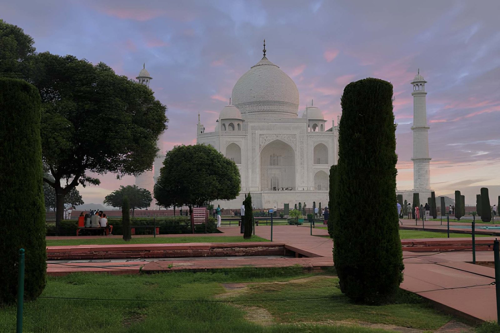 Guide to the Taj Mahal