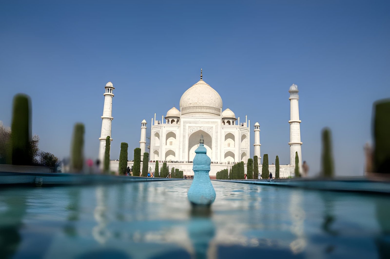 Visiting the Taj Mahal