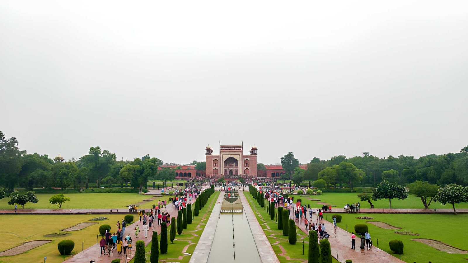 The Great Gate (Darwaza-i-Rauza